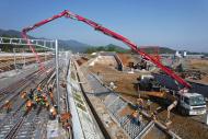 池黃高鐵九華山站無砟道岔施工完畢