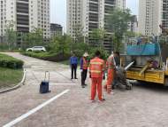 在便民暖民停車舉措中優化營商環境