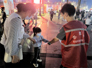 雪華鄉（宏業村街道）第二社區新時代文明實踐站：小小志愿者，傳遞大大正能量 
