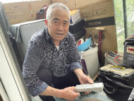 走近市井“老行當” | 磨刀人韓永金：磨剪子搶菜刀 走街串巷60年