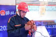 淮北矿业集团高级技师纪海矿：践行“工匠精神”，展现新时代煤矿工人风采