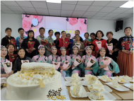 安慶市迎江區宜城路街道吳樾社區開展“至“扇”至美 愛在母親節”主題活動 