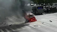 醉駕追尾車輛自燃 阜陽一男子涉嫌危險駕駛被立案 