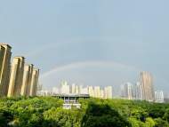 暴雨過后 合肥天空出現雙彩虹