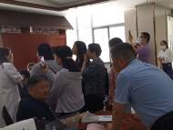 安徽省中西醫(yī)結(jié)合醫(yī)院一特色診療中心被鐵門封住  咋回事？
