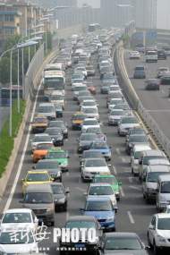 蕪湖一出租車因充電耽誤乘客行程引發糾紛