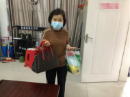六安：24路公交車上丟物品，9路公交車駕駛員幫找回