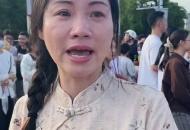 高考結束后 家長哽咽寄語孩子 “后面的人生還有更多的考試”