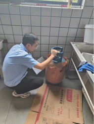 褚集鎮(zhèn)開展燃?xì)獍踩[患專項(xiàng)排查活動