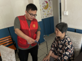 雪华乡（宏业村街道）沈圩社区开展小微权力“监督一点通”宣传活动 