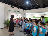 垃圾分類 你我同行——鐵二小組織學生參觀蚌埠市生活垃圾分類宣教中心