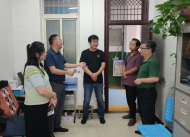 大觀區(qū)政府辦主任何宏偉深入學(xué)校督查防溺水工作