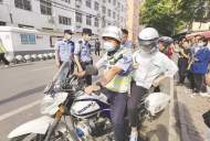淮南護考｜一個小粗心跑錯考點 鐵騎交警及時送達