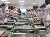 濃情端午 “粽”享歡樂——蚌埠卷煙廠舉辦包粽子送祝福活動