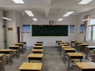 滁州市实验中学高三毕业生开展“我为母校再打扫”卫生清扫活动