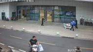 男子突然倒地昏迷 六安裕安城管緊急救助送醫
