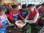 鼓樓街道月亮島社區：“粽香濃情，和睦鄰里”主題活動