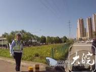六安一高考生賭氣不帶準考證  交警及時幫取回