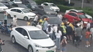 晚高峰，合肥街頭30多人出手了！