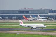 東航接收第二架C919  與首架機搭檔執飛滬蓉快線