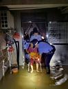 八旬老人因暴雨被困地下室 民警及時伸援手