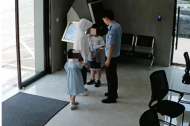 溫州一男孩偷拿同學20元 被媽媽帶去派出所自首