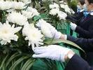 殡仪馆年薪15万招遗体spa美容师 工作人员：含按摩，家属可旁观
