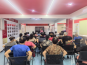 黃莊街道紅旗社區(qū)新時代文明實(shí)踐站開展“快樂之聲 幸福夕陽”老年合唱班聲樂培訓(xùn)