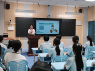 十六中教育集團黨支部承辦龍子湖區教體系統慶“七一”基層黨組織生活集中觀摩活動