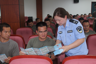 安慶宜秀：送法進(jìn)軍營(yíng) 普法暖軍心
