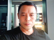 展航的詩歌：寂寞的聲音在兩處亮光之間流連忘返（六首?）