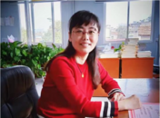 張友珍的詩歌：陽光落在野草的頭顱（五首）