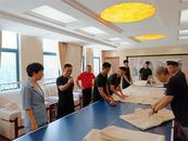 翰墨飄香進(jìn)軍營(yíng) 魚(yú)水情深譜華章：滁州市文聯(lián)組織文藝志愿者開(kāi)展書(shū)畫(huà)擁軍慰問(wèn)活動(dòng)