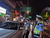 望江交警嚴查“超速”違法 筑牢夏季交通安全防線