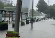 現場直擊：合肥暴雨望江西路與創新大道交口積水退去 地上滿是淤泥