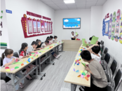 黃莊街道和平社區新時代文明實踐站開展“童年快樂行 手工伴成長”燈籠制作活動