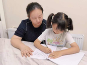 “花式”暑假作業“費”家長嗎？| 高女士：參與多項“花式作業”