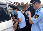 合肥一私家车高铁南站载客被查