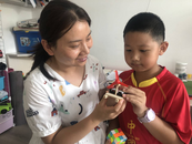 “花式”暑假作業(yè)“費(fèi)”家長(zhǎng)嗎？| 鄭女士：這個(gè)暑假不輕松