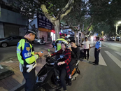 淮南交警開展朝暮行動，嚴查各類交通違法行為