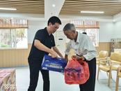 九華山風景區社會保障局開展中秋節敬老院慰問活動