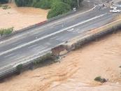 福建福清強降雨致一大橋局部坍塌 當?shù)毓煌＿\學校停課