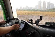 合肥試點新系統 渣土車駕駛員開車分神會發警報
