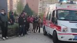 宁夏灵武一男童掉入小区化粪池，爷爷和父亲相继跳下施救，施救居民和物业发声