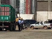 昆明一停車場內一貨車停放多日，司機被發現早已身亡，警方初步排除案件可能