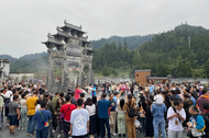 徽州人文景區火爆，宏村單日3萬多游客