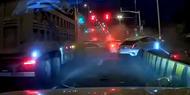 上海一渣土車失控致多車連環(huán)追尾