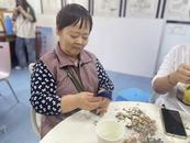合肥市廬陽區雙崗街道竇小橋社區開展“九九重陽，與愛同行”重陽DIY香包活動