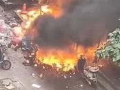 突發(fā)！泉州一沿街商鋪發(fā)生火災(zāi)黑煙滾滾  目擊者：現(xiàn)場傳出爆炸聲
