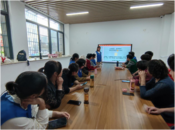 肥西上派鎮(zhèn)紫蓬社區(qū)：“重陽佳節(jié)話傳統(tǒng) 雅聚手作俏菊花”重陽節(jié)主題活動  